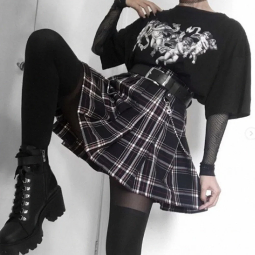 Punk/Grunge Mystery box! - Picture 1 of 6